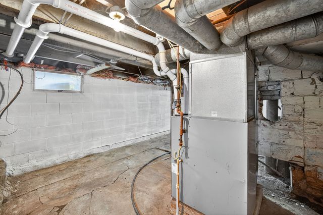 306 NW 2nd Street, Melcher Dallas, IA 50163