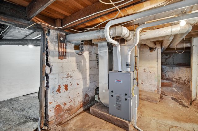 306 NW 2nd Street, Melcher Dallas, IA 50163