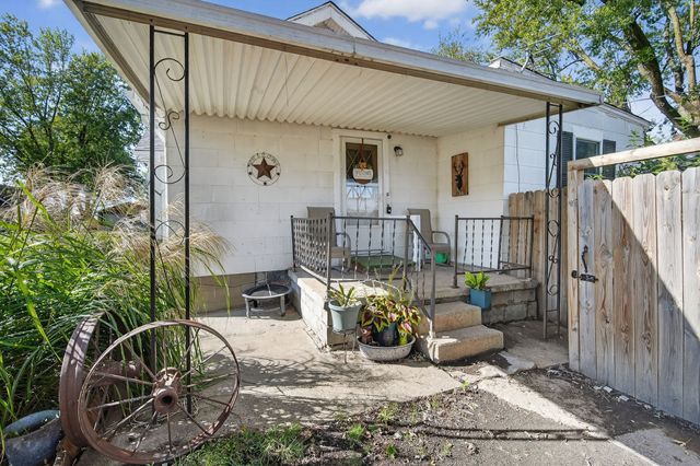 306 NW 2nd Street, Melcher Dallas, IA 50163