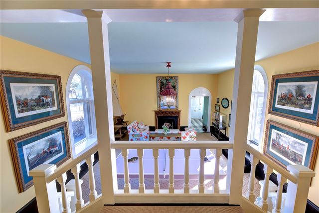 6 Price's Cove Avenue, Newport, RI 02840