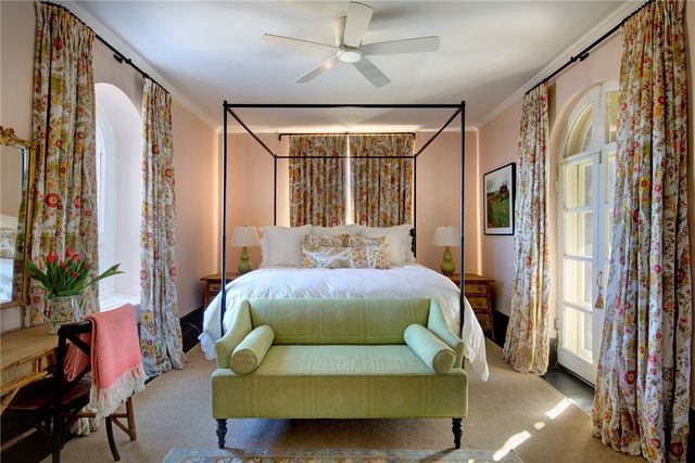 6 Price's Cove Avenue, Newport, RI 02840