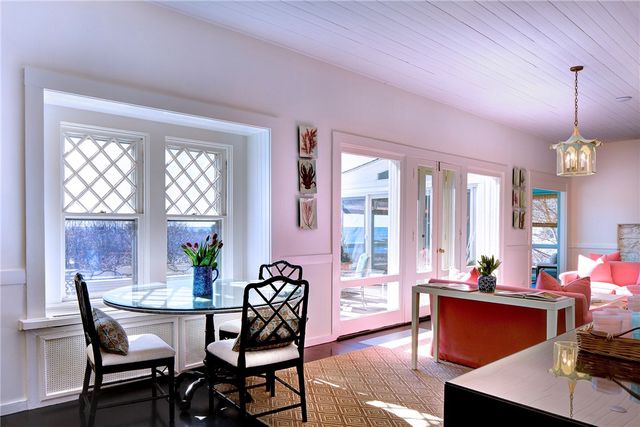 6 Price's Cove Avenue, Newport, RI 02840