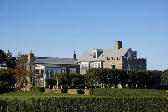 6 Price's Cove Avenue, Newport, RI 02840