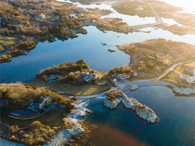 6 Price's Cove Avenue, Newport, RI 02840