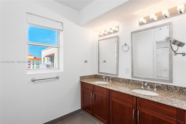 7270 SW 88th St B519, Miami, FL 33156