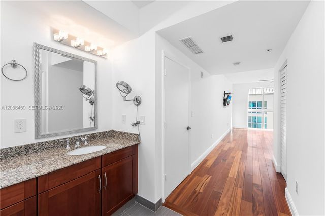 7270 SW 88th St B519, Miami, FL 33156