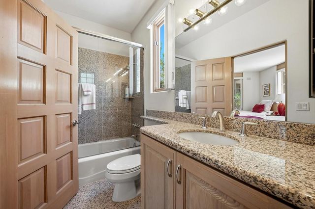 119 Tamit Place, Palm Desert, CA 92260