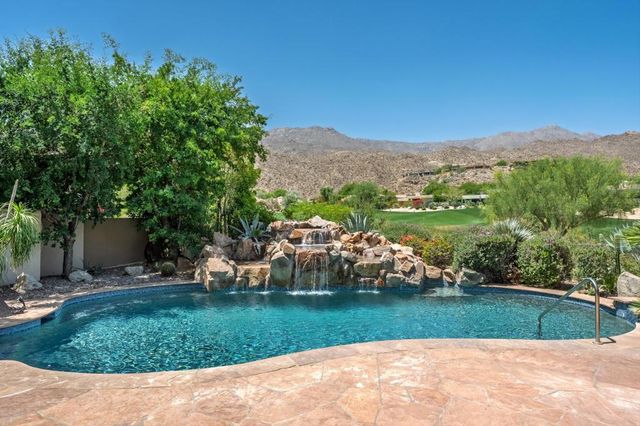 119 Tamit Place, Palm Desert, CA 92260