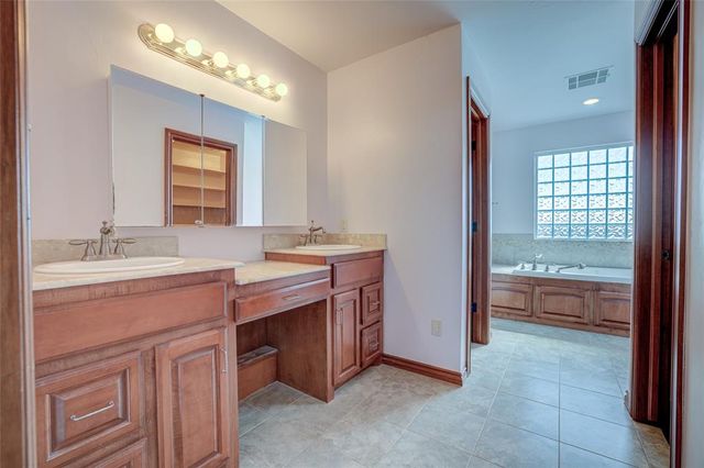12900 Country Lane, Oklahoma City, OK 73165