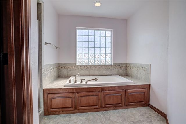 12900 Country Lane, Oklahoma City, OK 73165