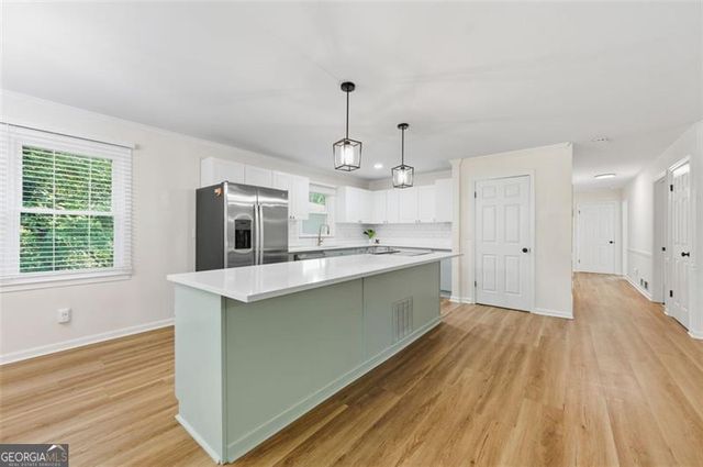 2011 Shadowwood Drive, Marietta, GA 30066