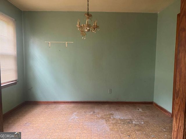 950 Dale Drive SW, Mableton, GA 30126