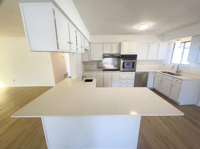 1229 Kirby Street NE, Albuquerque, NM 87112