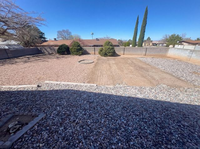 1229 Kirby Street NE, Albuquerque, NM 87112