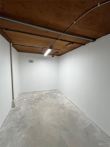 2816 Chippewa, St Louis, MO 63118