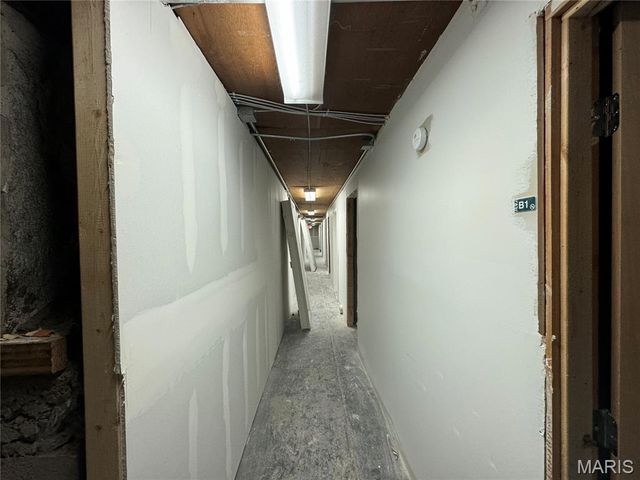 2816 Chippewa, St Louis, MO 63118