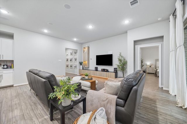 26102 Pond Lily Circle, Richmond, TX 77406