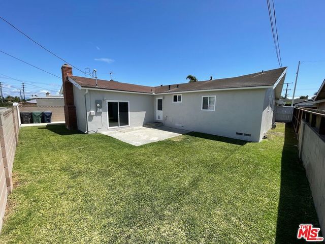 5421 Hendricksen Drive, Huntington Beach, CA 92649