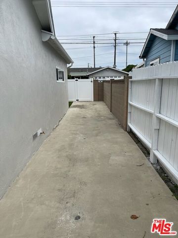 5421 Hendricksen Drive, Huntington Beach, CA 92649