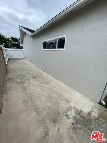5421 Hendricksen Drive, Huntington Beach, CA 92649
