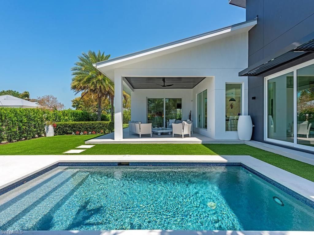 1218 14th AVE N, NAPLES, FL 34102 — exterior