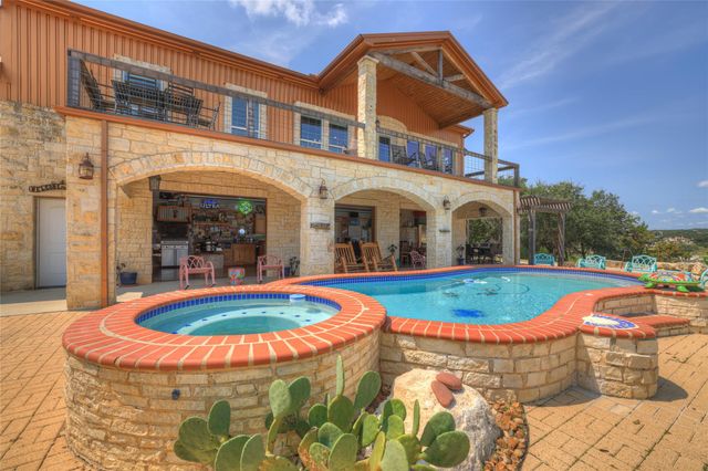 2611 WESTVIEW DR, Canyon Lake, TX 78133
