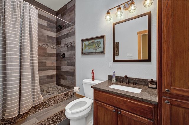 2611 WESTVIEW DR, Canyon Lake, TX 78133