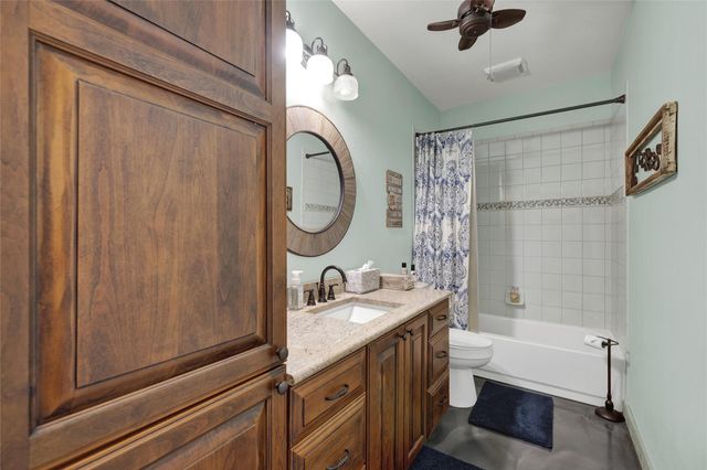 2611 WESTVIEW DR, Canyon Lake, TX 78133