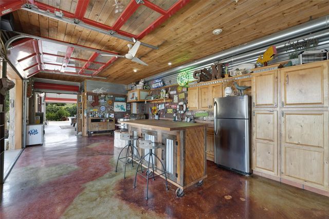 2611 WESTVIEW DR, Canyon Lake, TX 78133