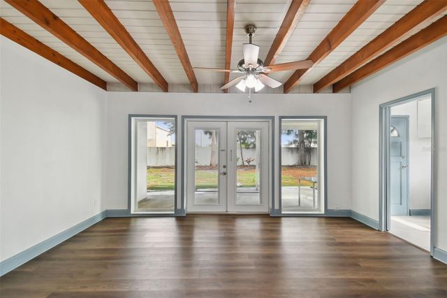 3905 W PAXTON AVENUE, Tampa, FL 33611