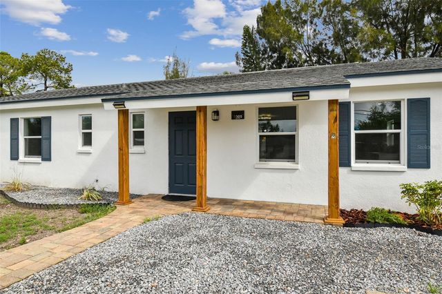 3905 W PAXTON AVENUE, Tampa, FL 33611