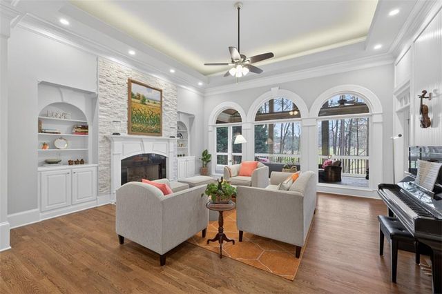 5510 Laurel Oak Drive, Suwanee, GA 30024