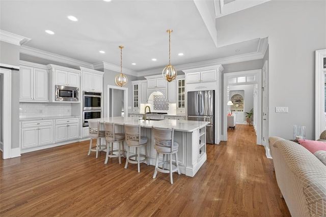 5510 Laurel Oak Drive, Suwanee, GA 30024