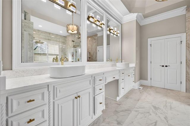 5510 Laurel Oak Drive, Suwanee, GA 30024