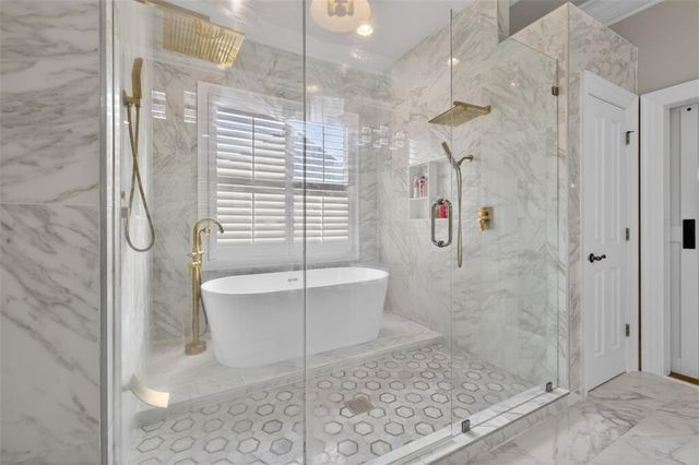 5510 Laurel Oak Drive, Suwanee, GA 30024