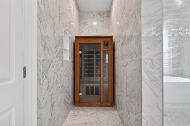 5510 Laurel Oak Drive, Suwanee, GA 30024