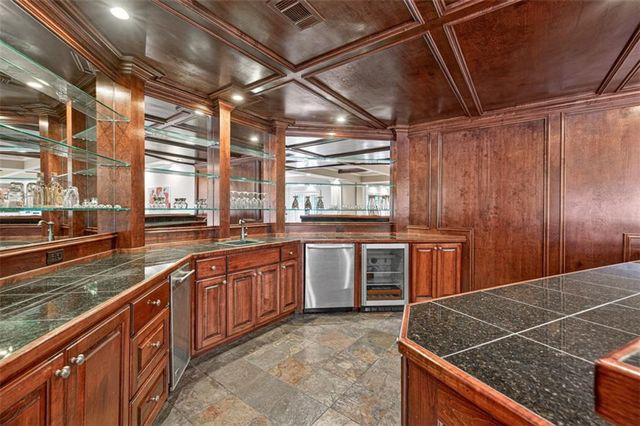 5510 Laurel Oak Drive, Suwanee, GA 30024