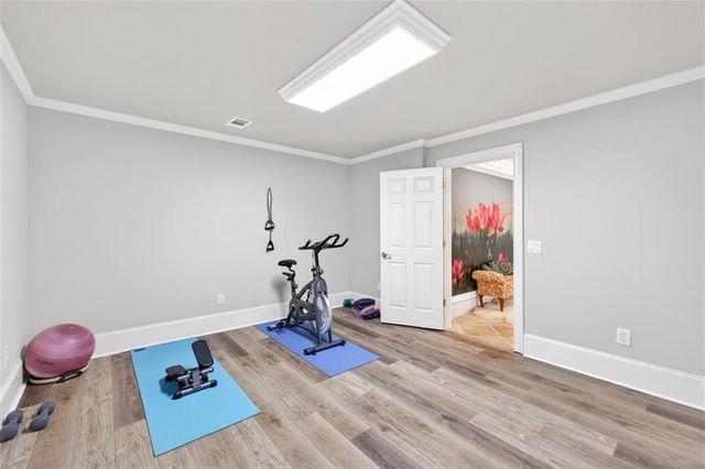 5510 Laurel Oak Drive, Suwanee, GA 30024