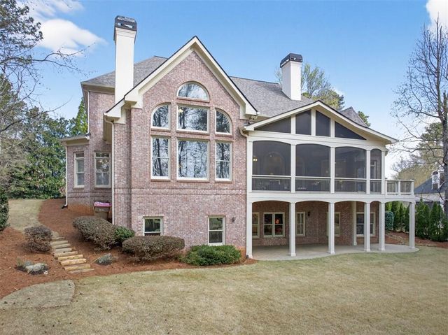 5510 Laurel Oak Drive, Suwanee, GA 30024