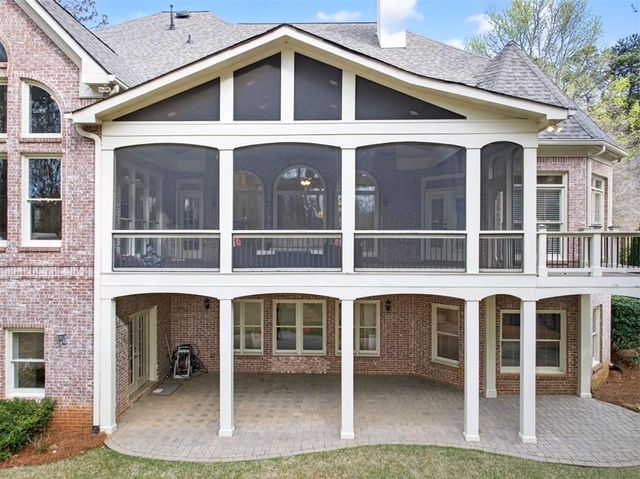 5510 Laurel Oak Drive, Suwanee, GA 30024