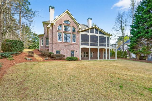 5510 Laurel Oak Drive, Suwanee, GA 30024