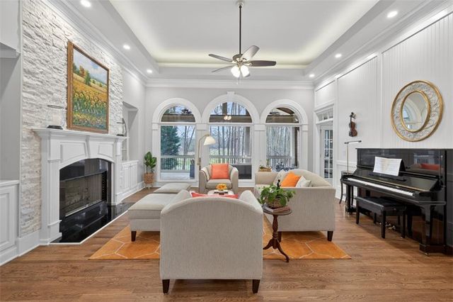 5510 Laurel Oak Drive, Suwanee, GA 30024