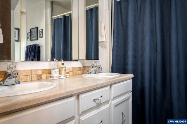 22726 Cedar Grove Rd, Clatskanie, OR 97016