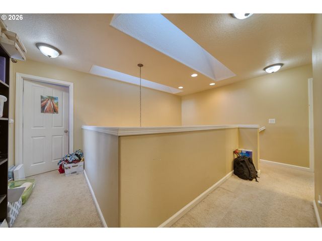 34050 Se Sturgeon St, Scappoose, OR 97056