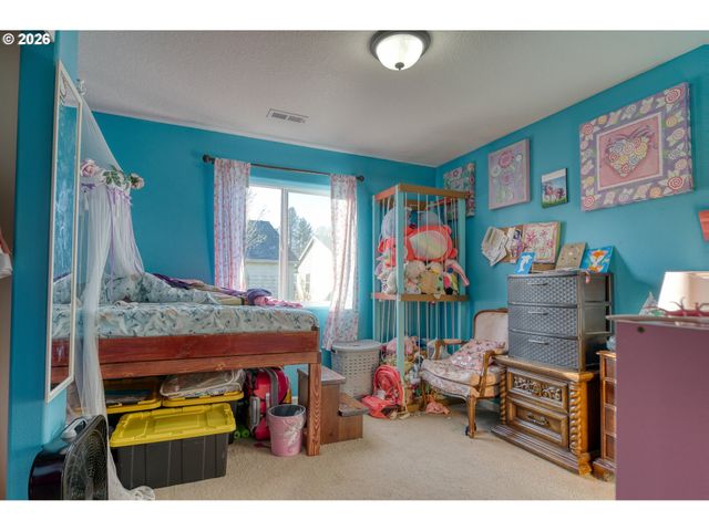 34050 Se Sturgeon St, Scappoose, OR 97056