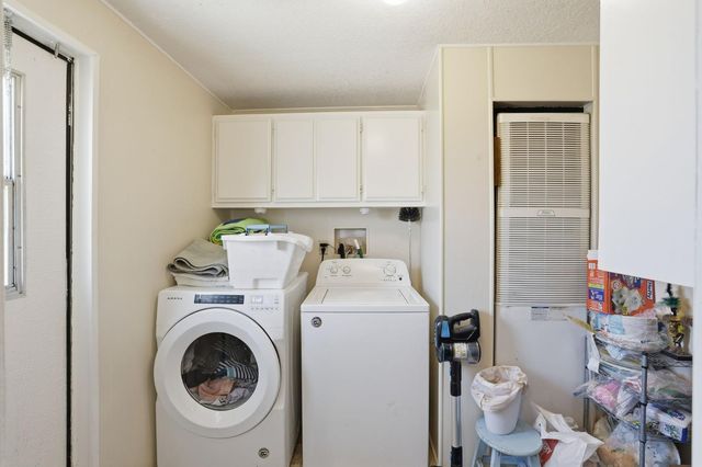 6 Blackberry Ct, Lodi, CA 95242