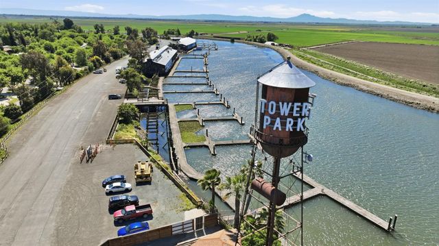 6 Blackberry Ct, Lodi, CA 95242