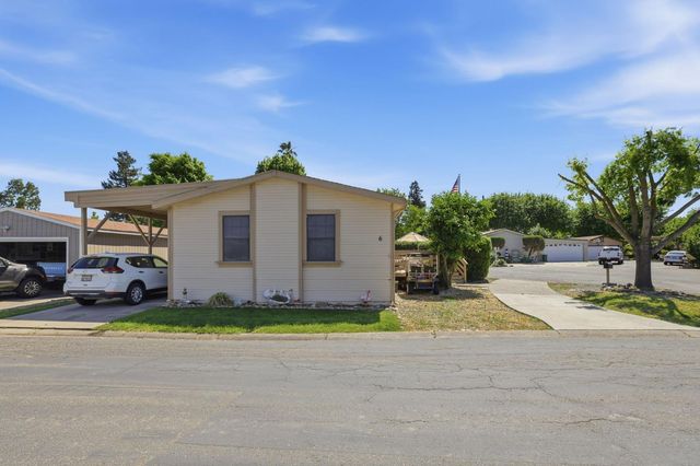 6 Blackberry Ct, Lodi, CA 95242