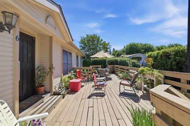 6 Blackberry Ct, Lodi, CA 95242