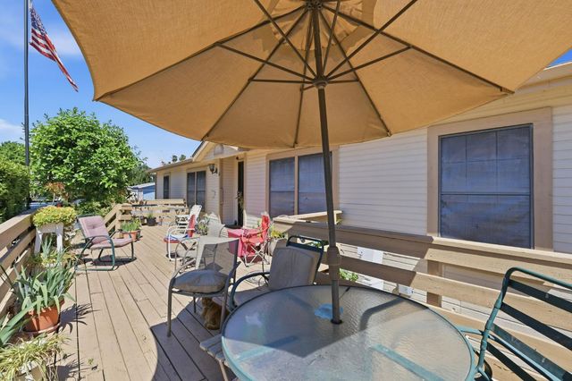 6 Blackberry Ct, Lodi, CA 95242